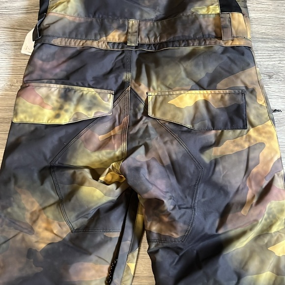 VOLCOM Youth Barkley Insulated Snow Bib Overall Pant Size Large NWT - Picture 15 of 16